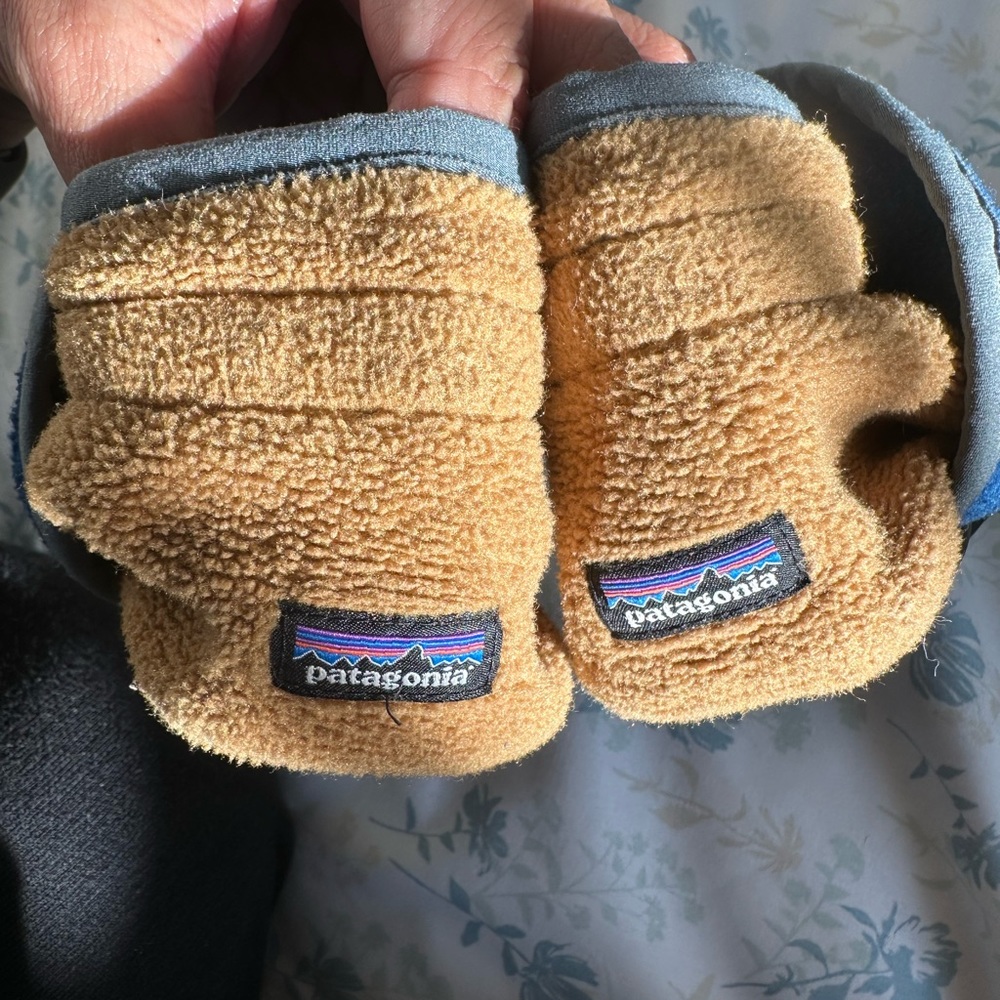 Patagonia Baby Synchilla Booties